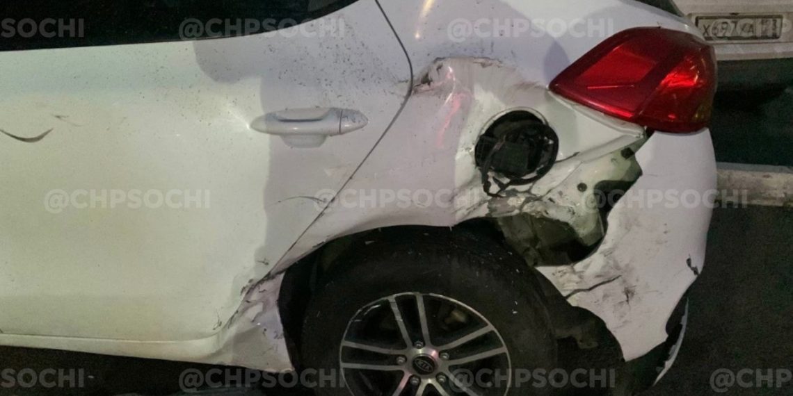 Таранил машины: ночью в Сочи таксист представил, что попал на съемки голливудского блокбастера