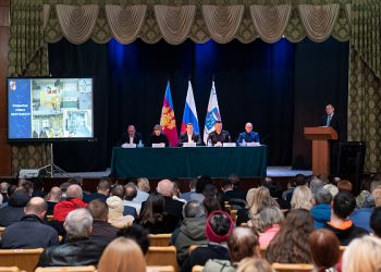 Копайгородский встретился с жителями Центрального микрорайона