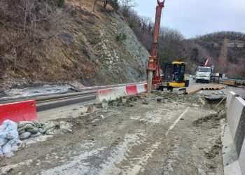 На трассе Джубга – Сочи сошел еще один оползень