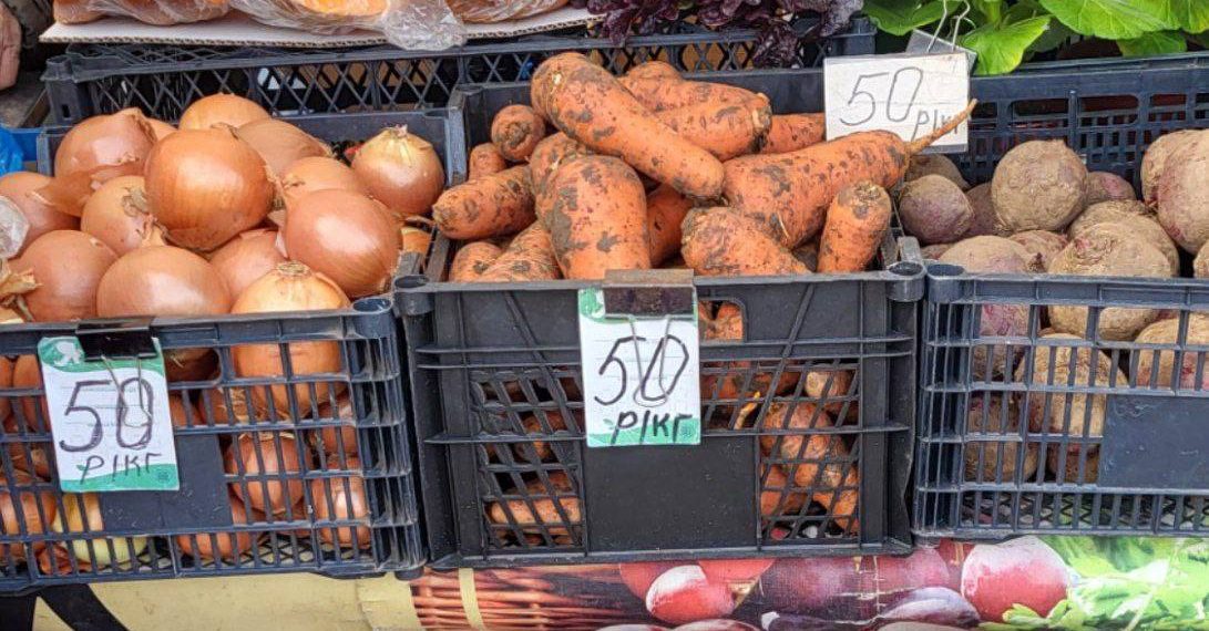«За лук и морковь стыдно!»: жители Краснодара прокомментировали цены на ярмарках выходного дня