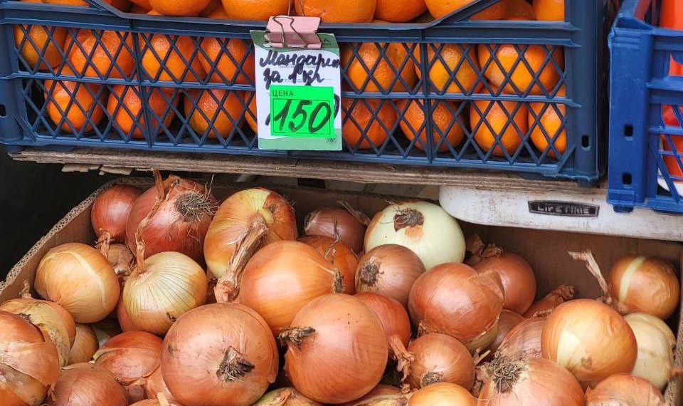 «В Москве все дешевле»: жители Краснодара раскритиковали цены на продукцию кубанских фермеров