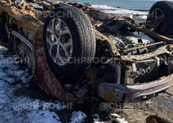 Стало известно, что находилось внутри найденных на побережье Сочи автомобилей