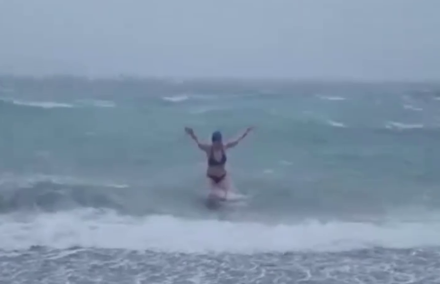 Порно видео жена изменяет на море. Смотреть жена изменяет на море онлайн