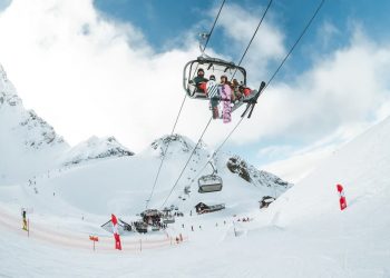 На курорте «Красная поляна» закрыли все трассы