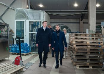 Копайгородский посетил завод природной питьевой воды