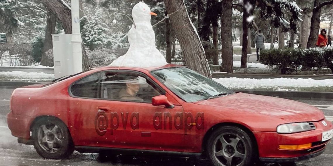 В Анапе заметили «снеговикомобиль»