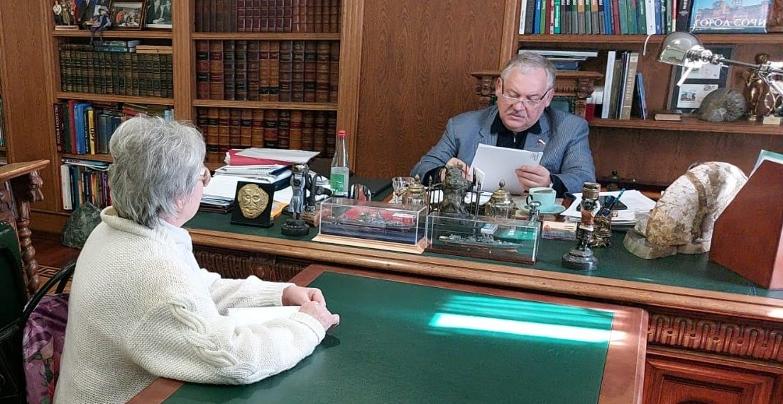 Сочинцы пожаловались Константину Затулину на проблемы ЖКХ