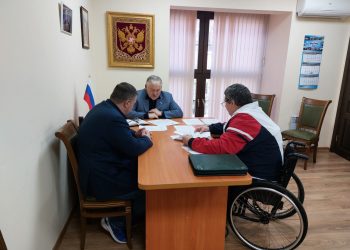 Константин Затулин обсудил с сочинцами проблемы инвалидов