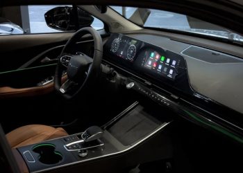 Интерьер в деталях: изучаем салон OMODA C5