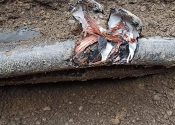 Несогласованные земляные работы в Сочи привели к повреждению кабельной линии электропередачи