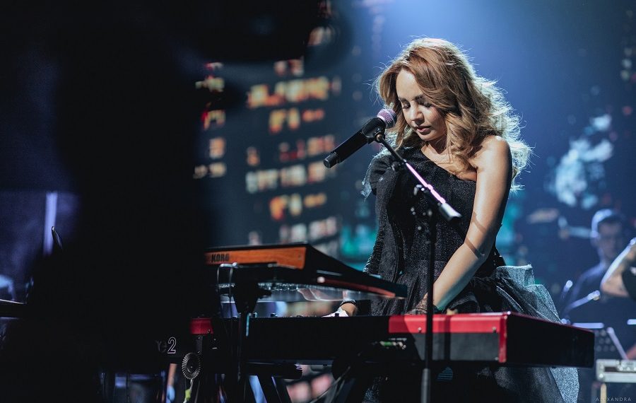 Певица МакSим извинилась за сорванный концерт в Сочи