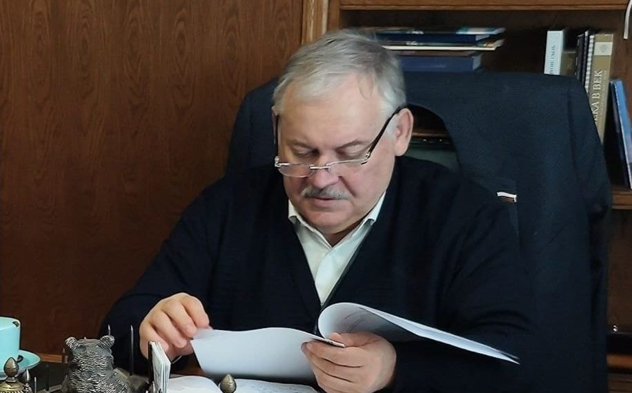 К Константину Затулину обратились по проблеме подтопления дороги в Хосте