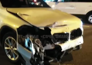 В Сочи водитель каршеринга сбил скутериста