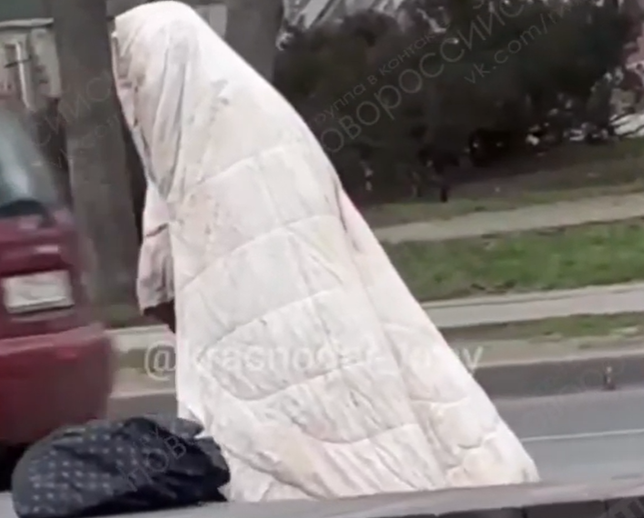 На Кубани привидение направилось на работу, не выходя из зоны комфорта