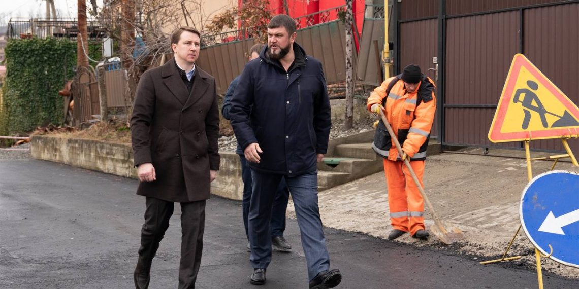 Копайгородский: дорожный нацпроект в Сочи выполнят к июню