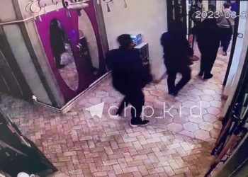 В Краснодаре несколько человек избили охранника ресторана