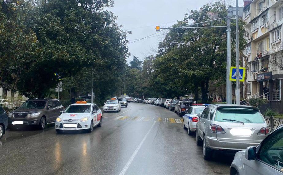 В Сочи Volkswagen сбил 11-летнего ребенка