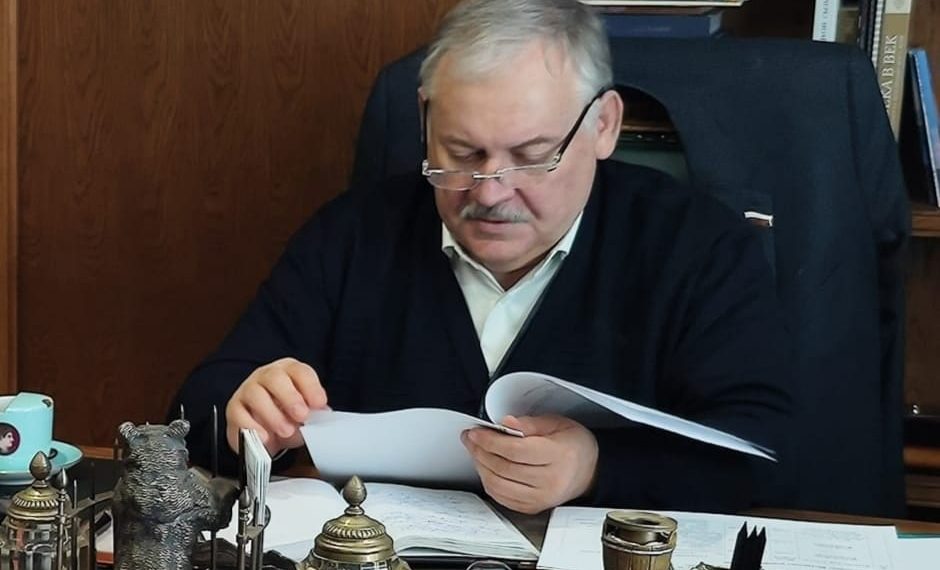 Константин Затулин помог сочинцу получить компенсацию за аварийное жилье