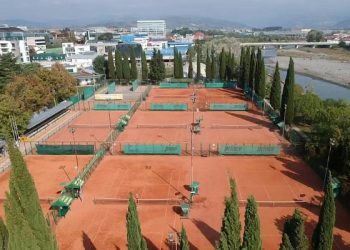 В Сочи реконструируют Адлерскую теннисную академию