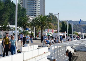 Стоимость перелета из Тюмени в Сочи на майские праздники выросла из-за повышенного спроса