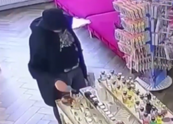 В Краснодаре женщина толкнула мужчину на преступление, согласившись на близость только после подарка