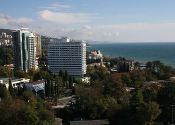 Стало известно, как с каждым годом будет расти население Сочи