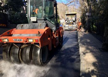 В Сочи ремонтируют улицы, ведущие к соцобъектам