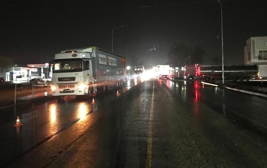 На Кубани фура сбила 51-летнего мужчину