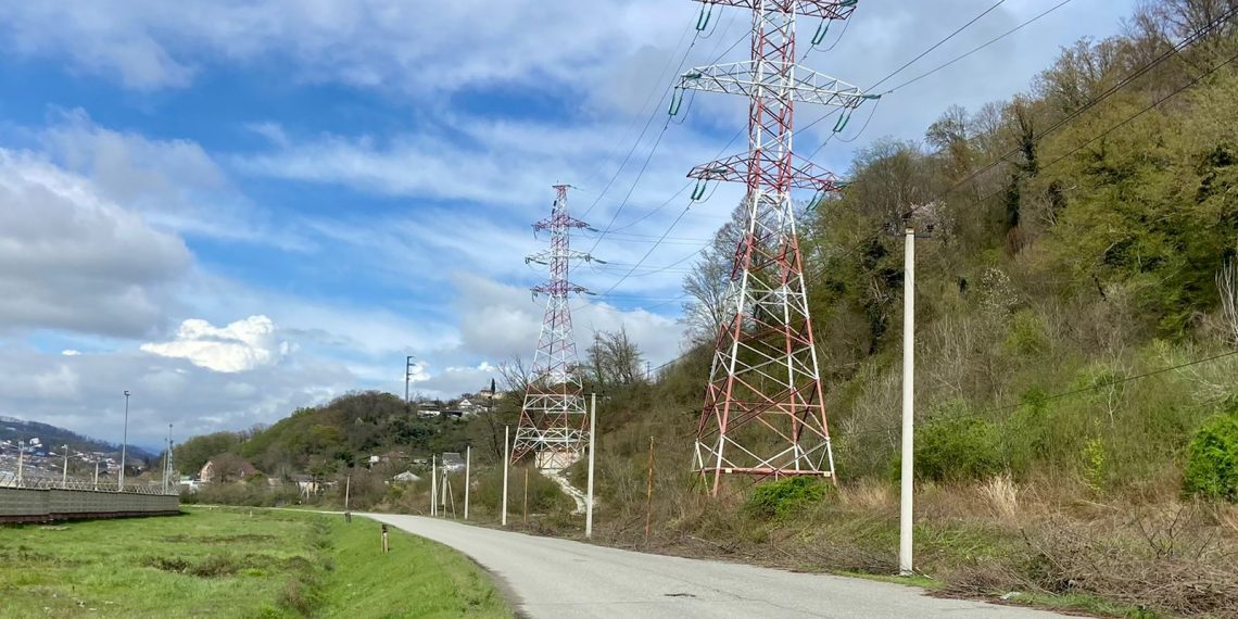 «Россети Кубань» завершила капитальный ремонт ЛЭП в селе Черешня Адлерского района Сочи