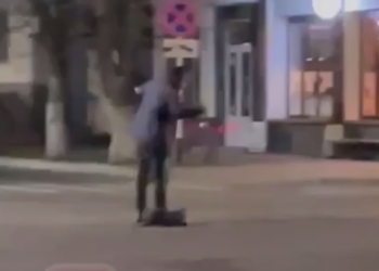 В Анапе сняли на видео неадекватного регулировщика