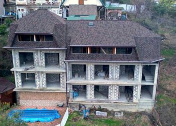 Больше 150 объектов самостроя нашли с начала года в Сочи