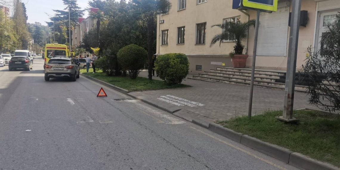 В Сочи «Лада Веста» сбила 11-летнего ребенка на «зебре»