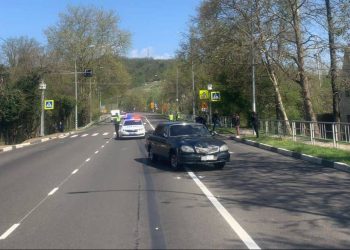 В Сочи «Волга» сбила 17-летнюю девушку