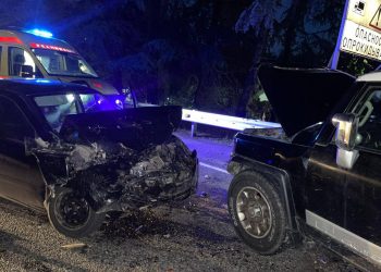 В ДТП в Сочи пострадали женщина и двое маленьких детей