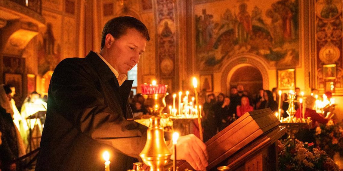 Копайгородский поздравил сочинцев с Пасхой