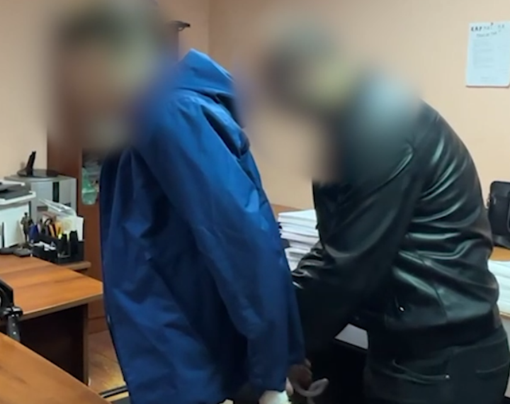 Заключен под стражу приезжий из Оренбургской области, подозреваемый в убийстве 18-летнего студента из-за приставки