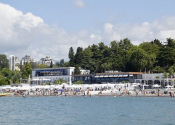 В Сочи владельцы отелей раскрыли, что забирают с собой и как крутят романы на стороне семейные туристы