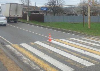 На Кубани Mazda сбила 11-летнюю девочку