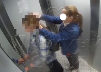 В Краснодаре утром 17 апреля мама избила дочку в лифте за распущенные волосы