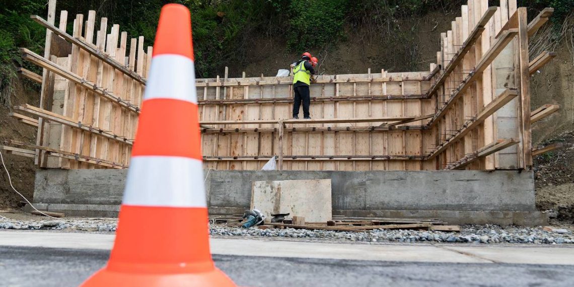 В Сочи реконструируют канализационную насосную станцию