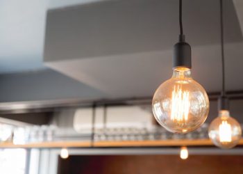 В Краснодаре устранили крупную энергоаварию, оставившую без света 20 улиц в Прикубанском округе