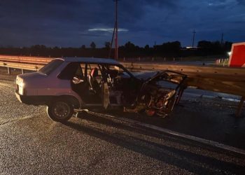 В Адыгее ВАЗ врезался в ограждение: погиб водитель