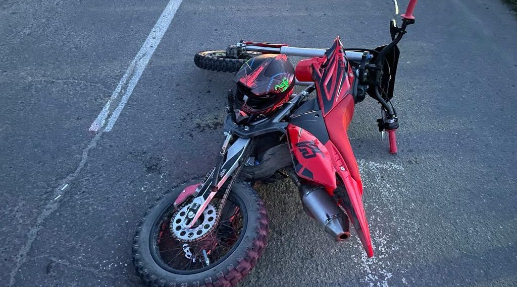 На Кубани женщина сбила двух подростков на питбайке