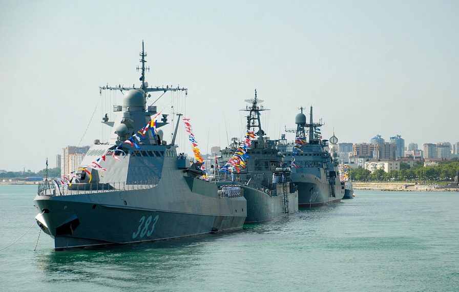 Кондратьев поздравил моряков с 240-летием Черноморского флота