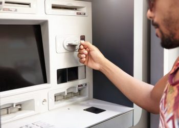 На Кубани жена аниматора Чубко раскрыла, как списывались деньги с его карты