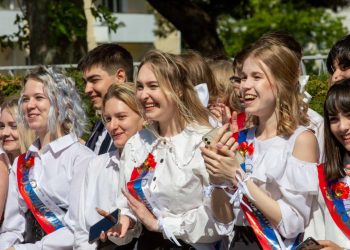 На Кубани последний звонок прозвенит для 93 тысяч выпускников