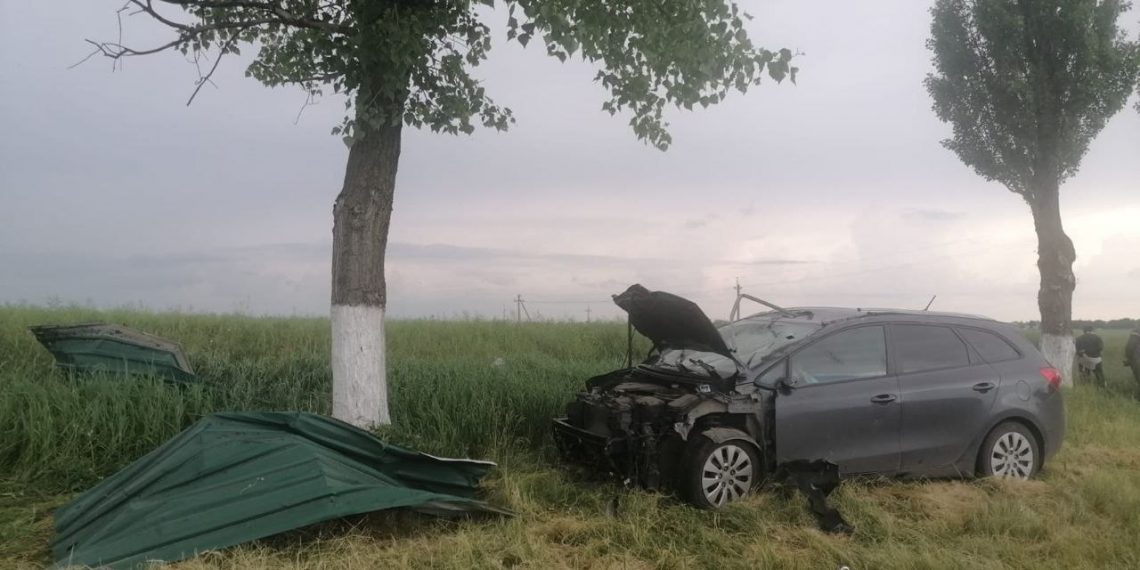 На Кубани иномарка насмерть сбила женщину