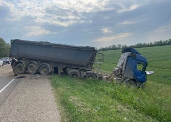 На Кубани 90-летняя женщина пострадала в массовом ДТП на трассе Краснодар-Кропоткин