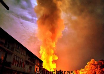 На Кубани МЧС раскрыло подробности с горящим гостевым домом в Джубге