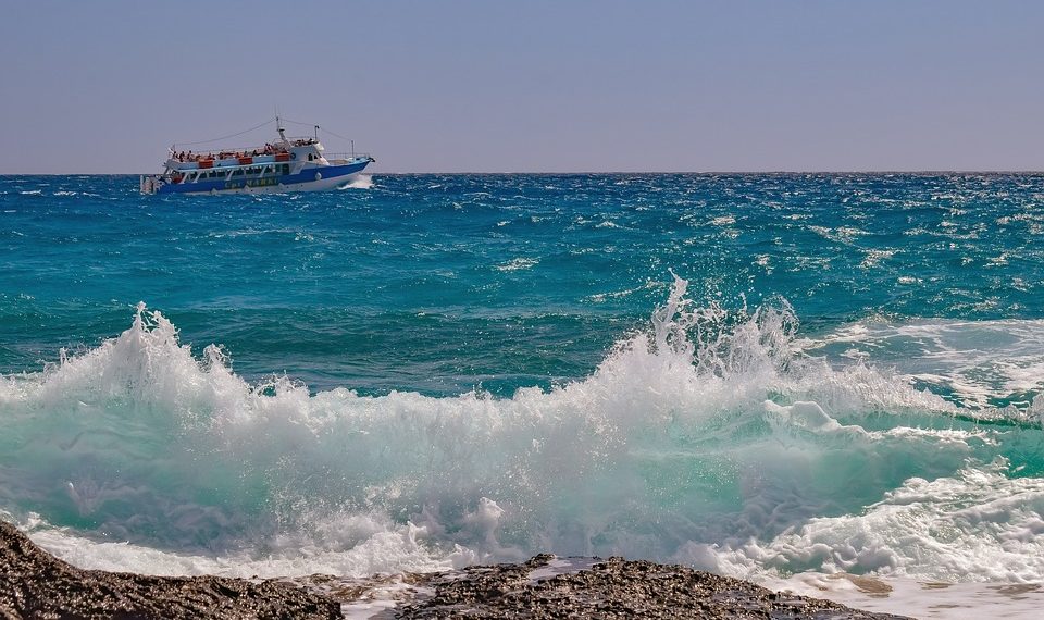 На Кубани на три дня объявили штормовое предупреждение